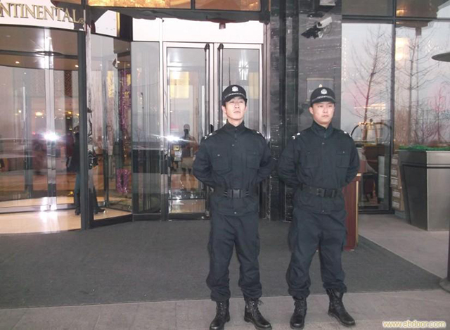 {商場(chǎng)保安管理服務(wù) width=